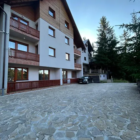 Montis 1 * ולאסיץ