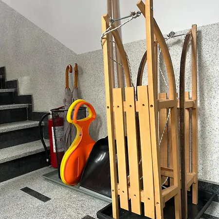 Apartment Montis 1 *